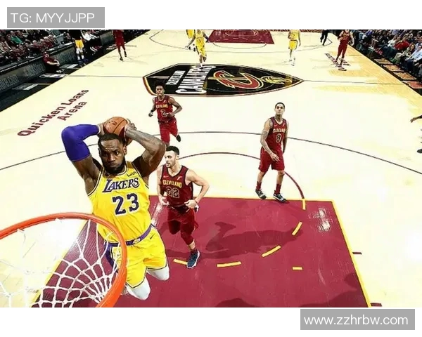 詹姆斯在湖人对热火的精彩扣篮瞬间引发全场欢呼与热烈讨论